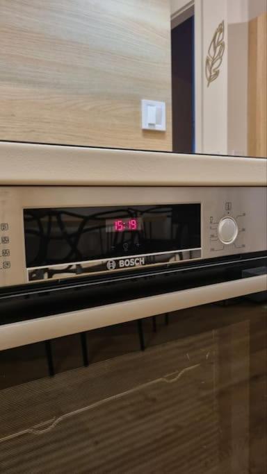 M&M2 Apartment Near Center With Free Parking - Ac Кошице Экстерьер фото